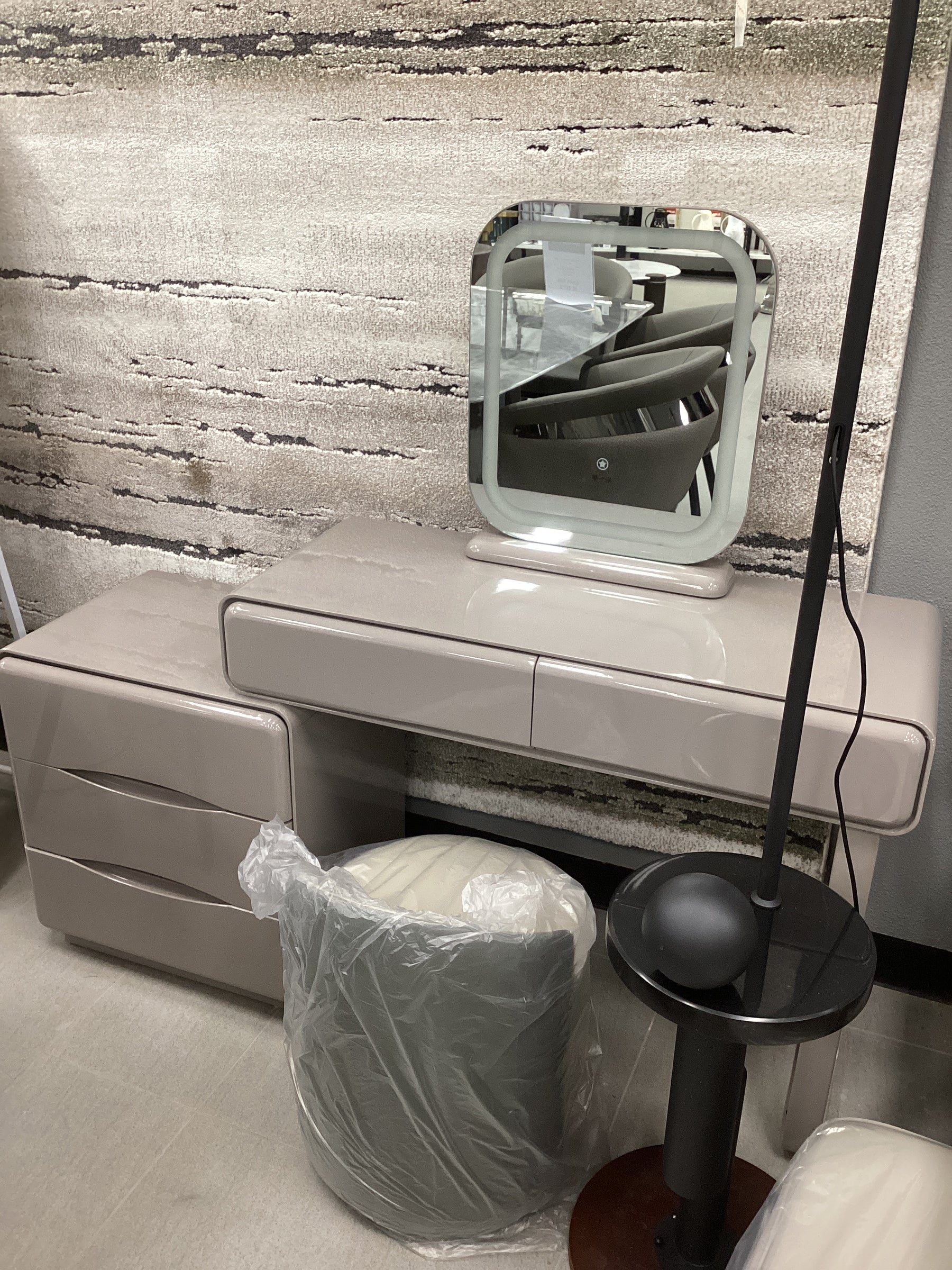 Dressing Table - 605A